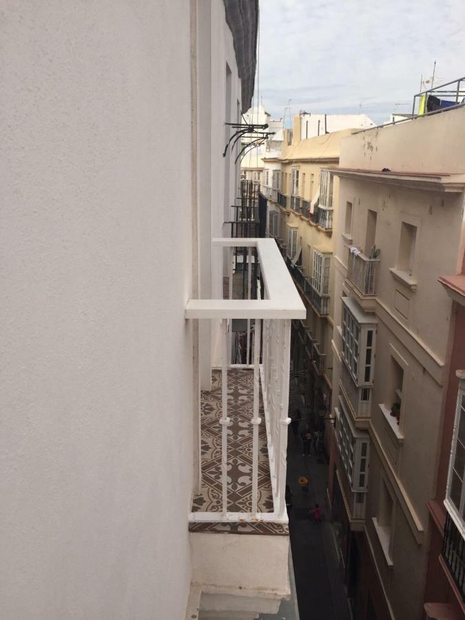 Diseno Y Confort Junto A La Catedral Cádiz Eksteriør billede